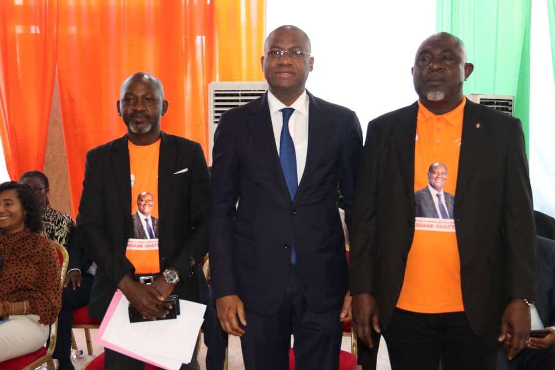 Remise des décrets OIA